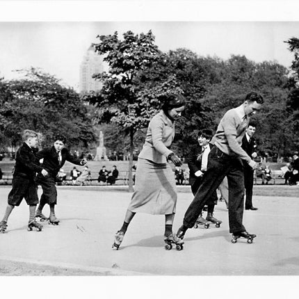 Roller Skating Notecard